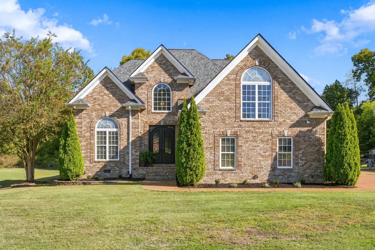 724 Heritage Rd, Lebanon, TN 37087