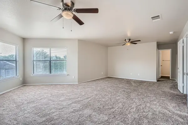 1211 Champion DR, Round Rock, TX 78664