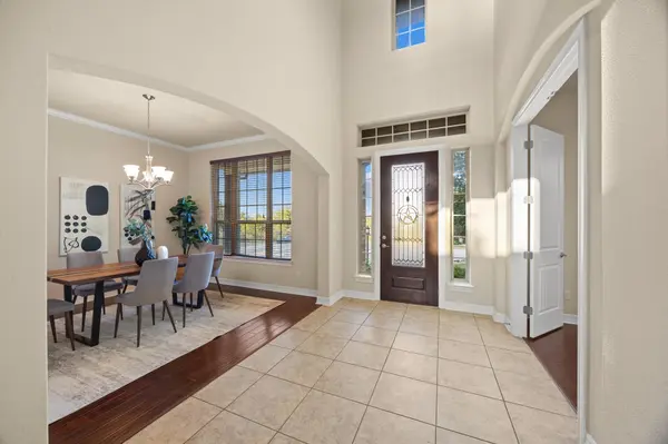 223 Lake Como DR, Austin, TX 78734