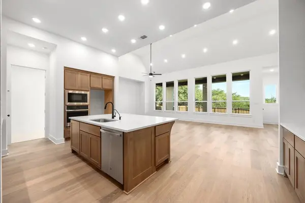 1740 Snowdrop DR, Georgetown, TX 78628