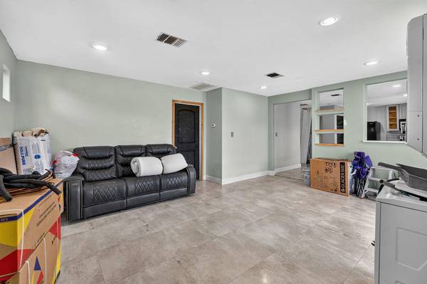 3134 Homannville TRL, Lockhart, TX 78644