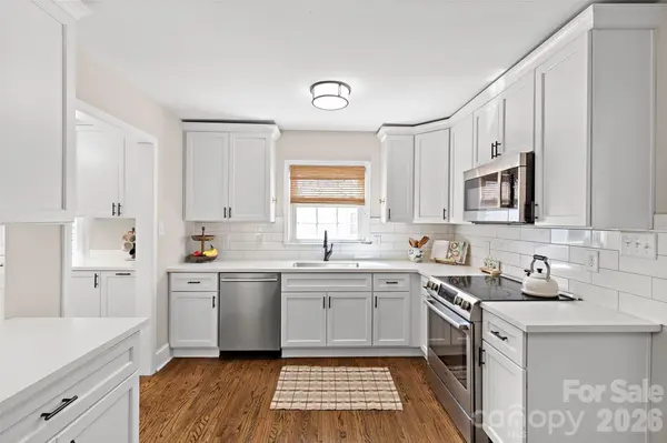 5109 Wedgewood DR, Charlotte, NC 28210