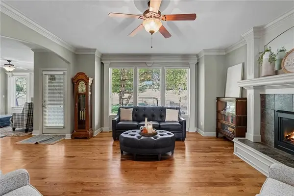 15917 Ballentine ST, Overland Park, KS 66221