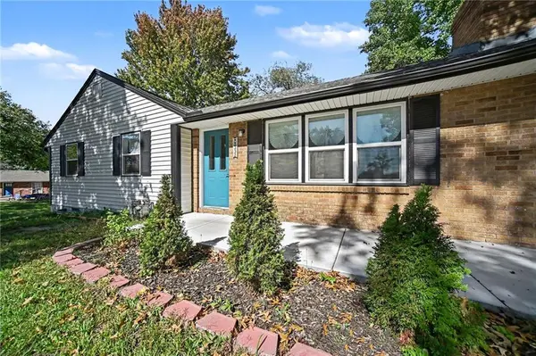 7332 Parallel Pkwy, Kansas City, KS 66112