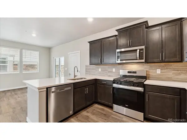 718 N Tempe, Aurora, CO 80018