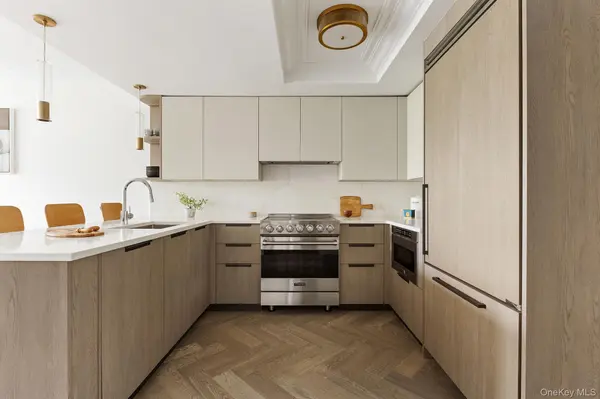 78-29 Austin ST #PH2A, Forest Hills, NY 11375
