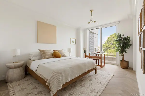 78-29 Austin ST #PH2A, Forest Hills, NY 11375