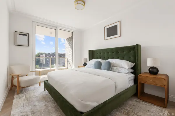 78-29 Austin #404, Forest Hills, NY 11375
