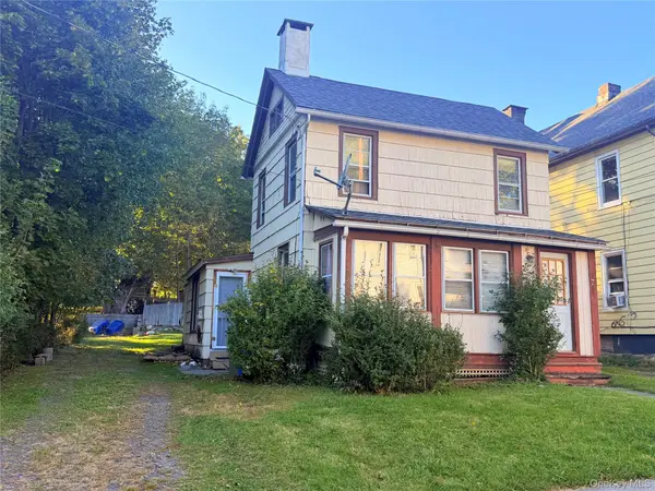 7 Harding ST, Middletown, NY 10940