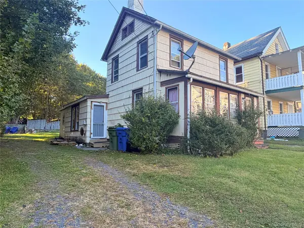7 Harding ST, Middletown, NY 10940