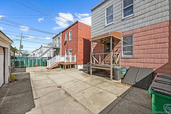 7006 67th ST, Glendale, NY 11385