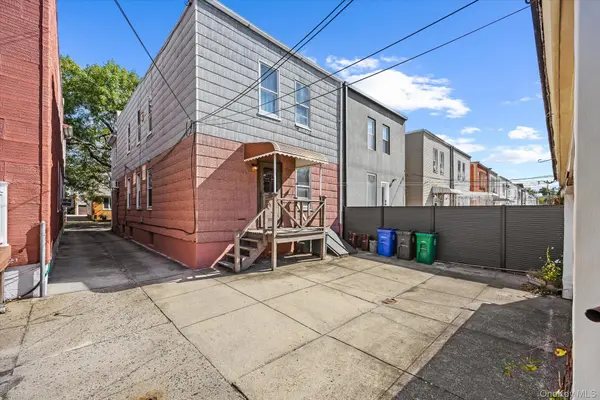 7006 67th ST, Glendale, NY 11385