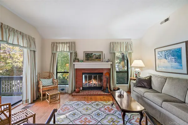 363 Heritage Hills DR #A, Somers, NY 10589