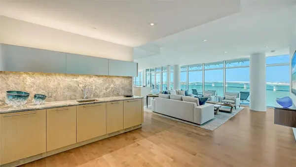 280 GOLDEN GATE PT #600, Sarasota, FL 34236