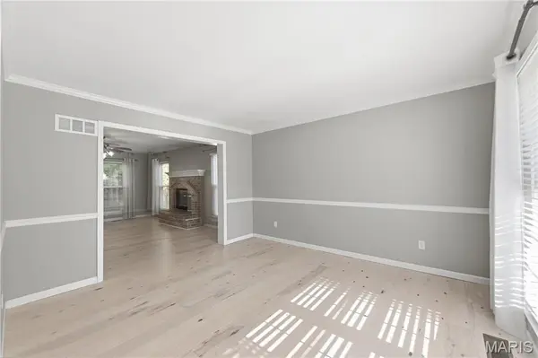 653 Oak Springs Trail DR, Ballwin, MO 63021