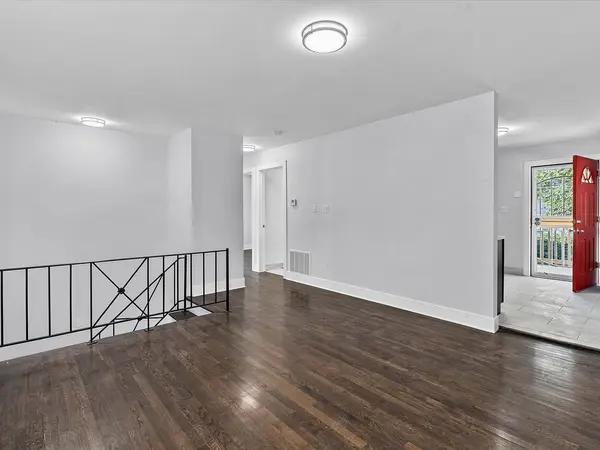 13110 S Saint Lawrence AVE, Chicago, IL 60827