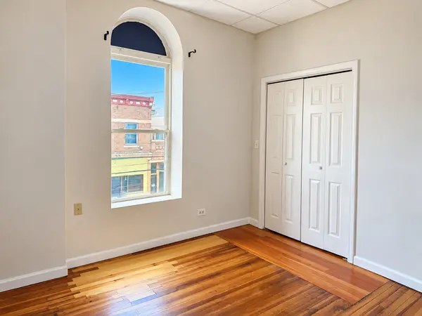 226 N Benton ST #3, Woodstock, IL 60098