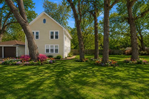 2908 Oakwood AVE, Mchenry, IL 60051