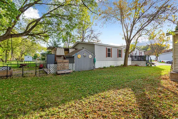 107 Hilton CT, Mankato, MN 56001