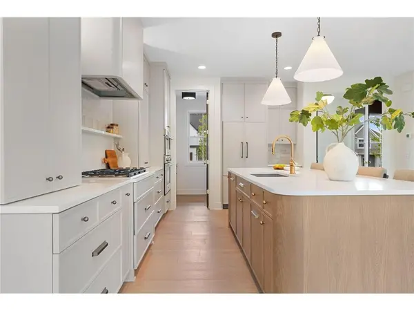 XXX18 Canopy TRL, Eden Prairie, MN 55347
