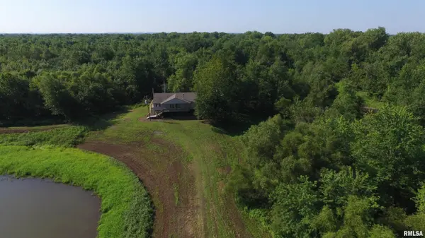 5807 E County Road 300 N RD, Chandlerville, IL 62627