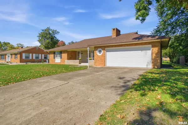 2223 W MANOR Pkwy, Peoria, IL 61604