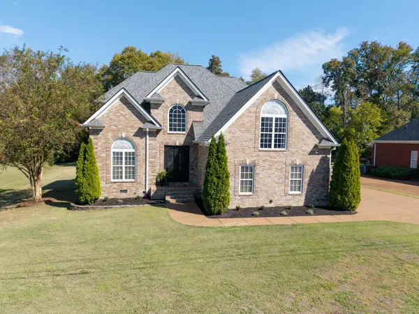 724 Heritage Rd, Lebanon, TN 37087
