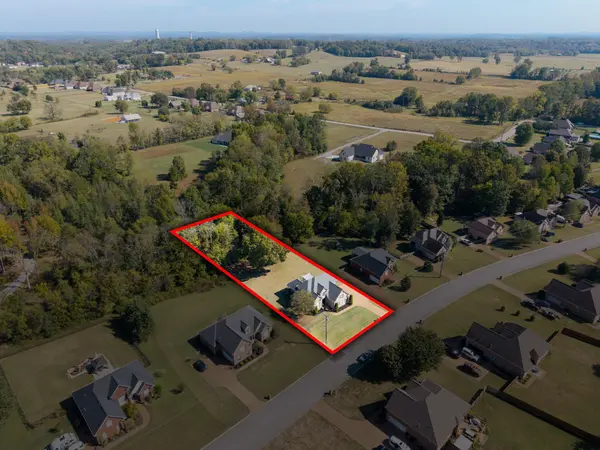 724 Heritage Rd, Lebanon, TN 37087