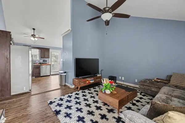 726 Donna Ct, Clarksville, TN 37042