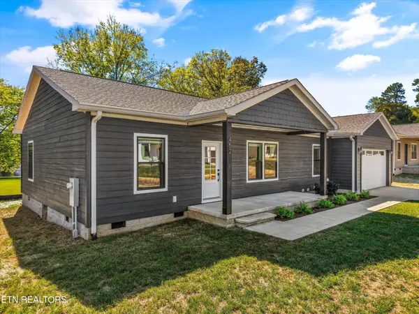 452 Federal Ferry Circle, Vonore, TN 37885