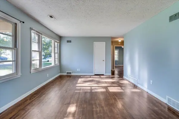 2258 S Old Manor, Wichita, KS 67218