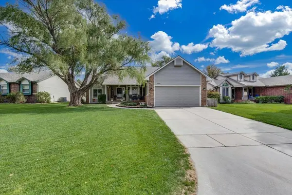 2432 N Crestline St, Wichita, KS 67205