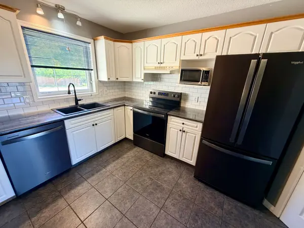 86 Mcmillan AVE, Dryden, ON P8N 3K2