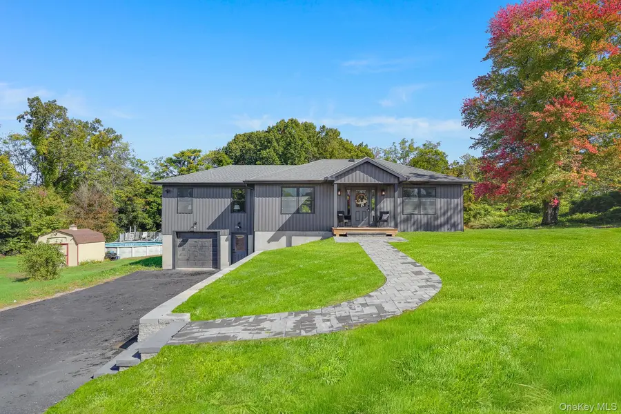156 Red Schoolhouse RD, Fishkill, NY 12524