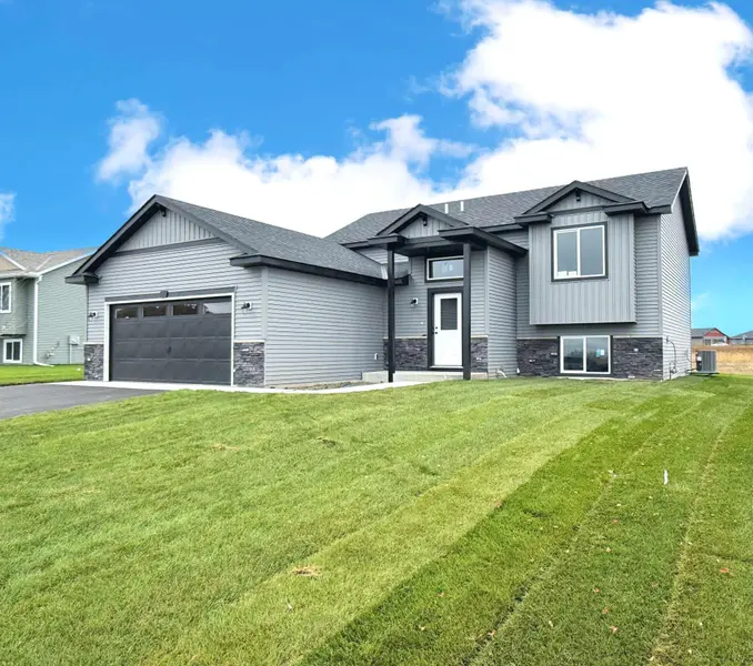 807 Prateria AVE, Avon, MN 56310