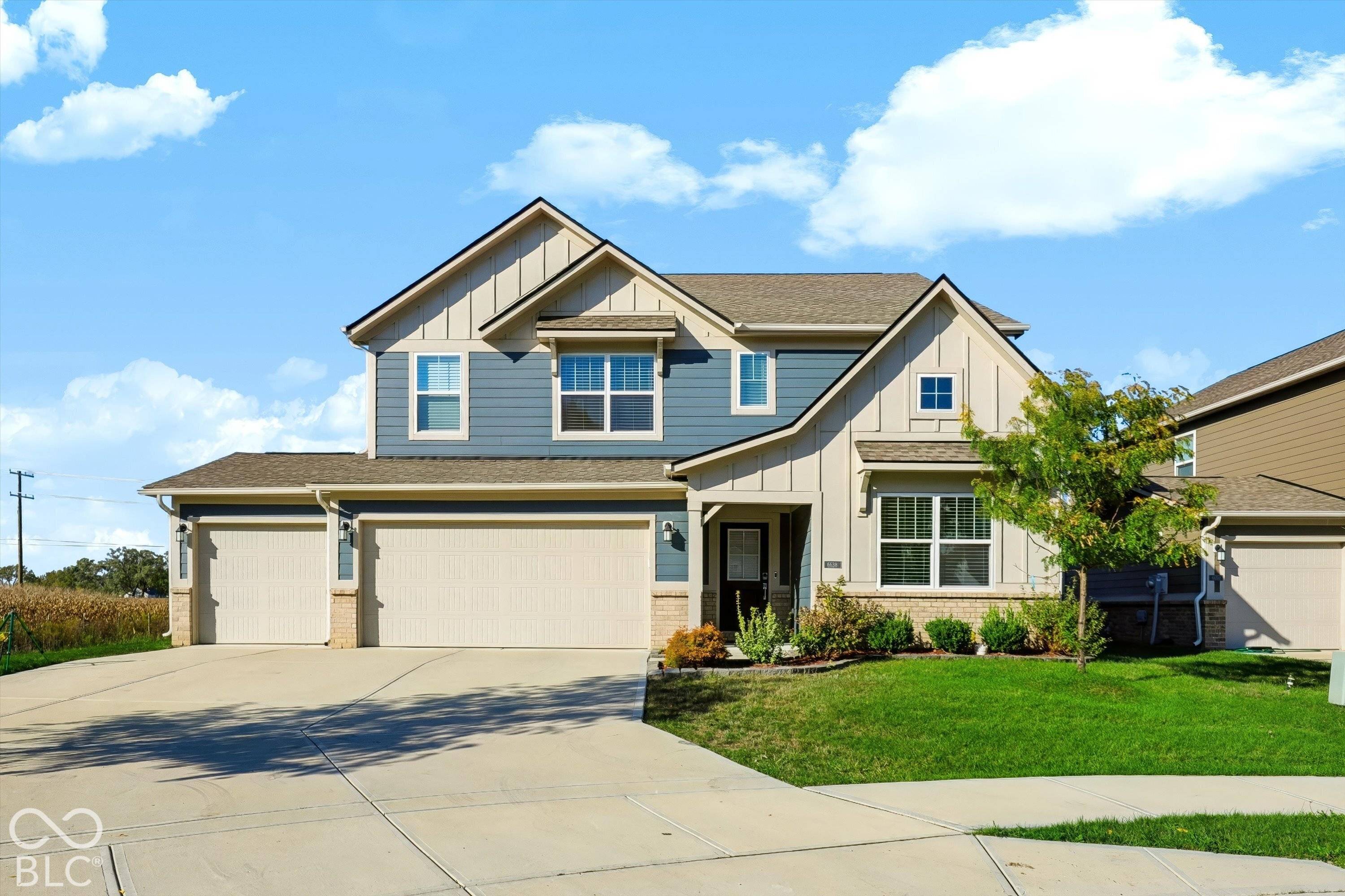 6638 Sugar Creek LN, Whitestown, IN 46075