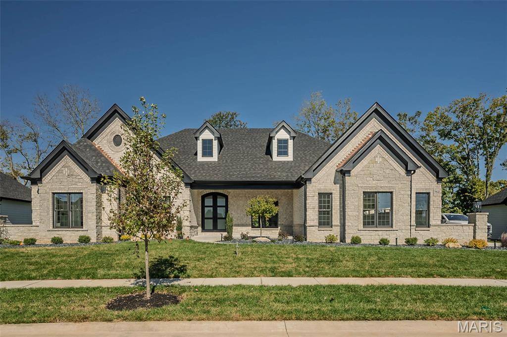 753 Silver Buck LN, Chesterfield, MO 63005