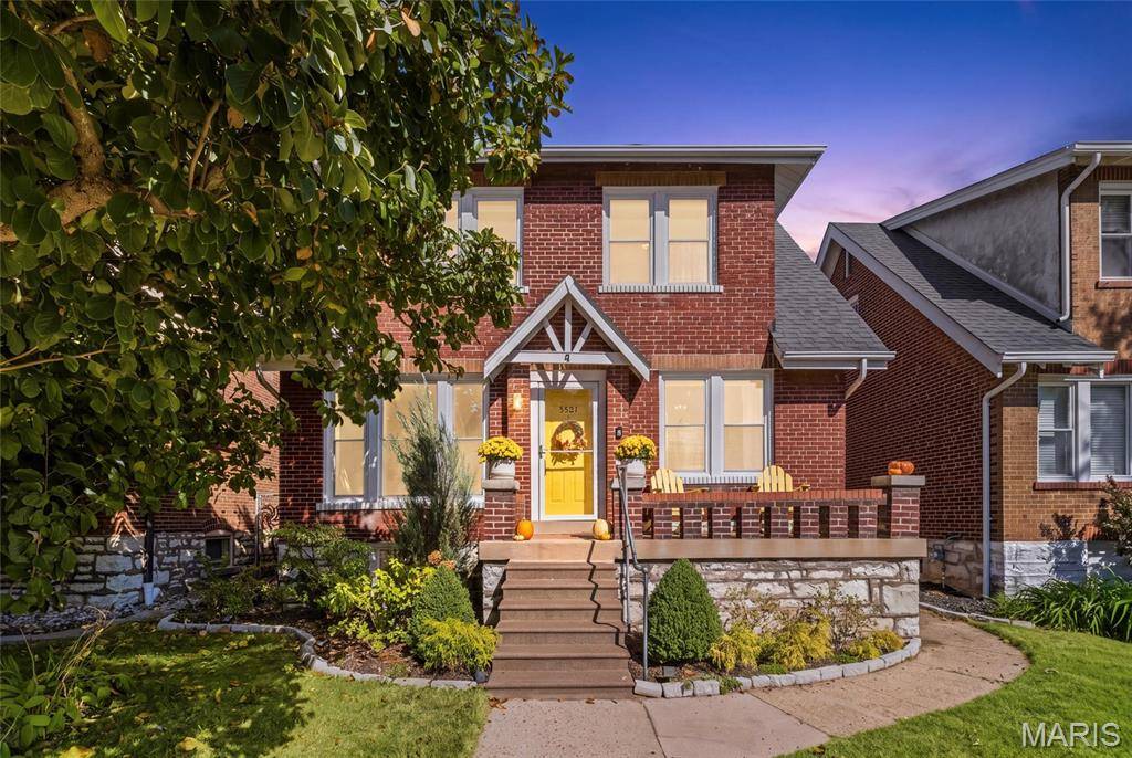 5981 N Cuba CT, St Louis, MO 63139