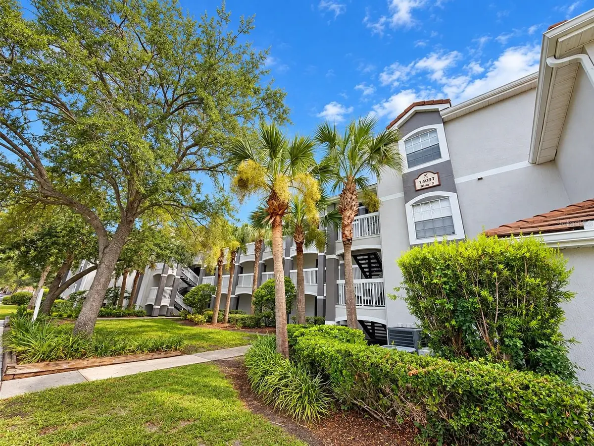 14037 FAIRWAY ISLAND DR #211, Orlando, FL 32837