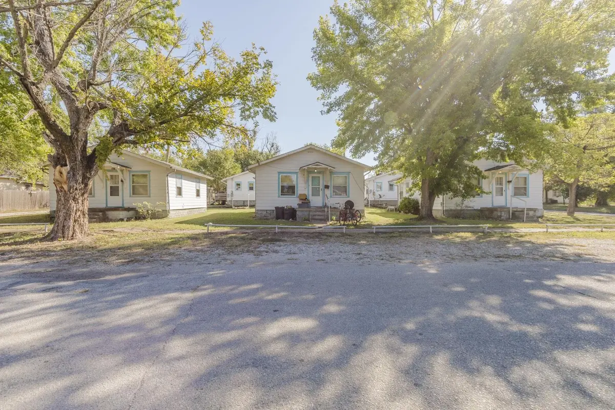 1306 Olive, Winfield, KS 67156