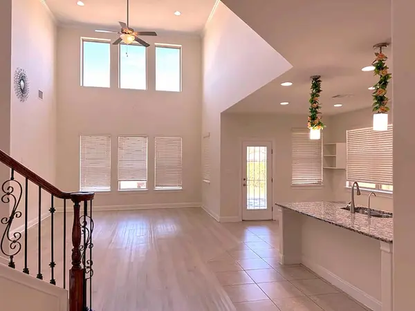 4237 Privacy Hedge ST, Leander, TX 78641