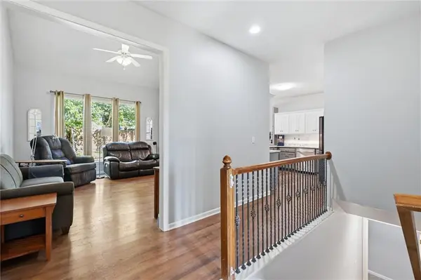 20426 W 220th TER, Spring Hill, KS 66083