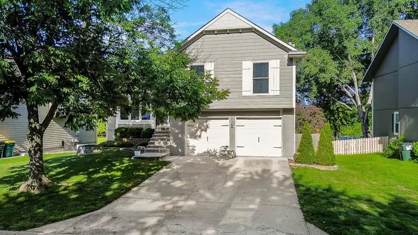 4732 Chouteau ST, Shawnee, KS 66226