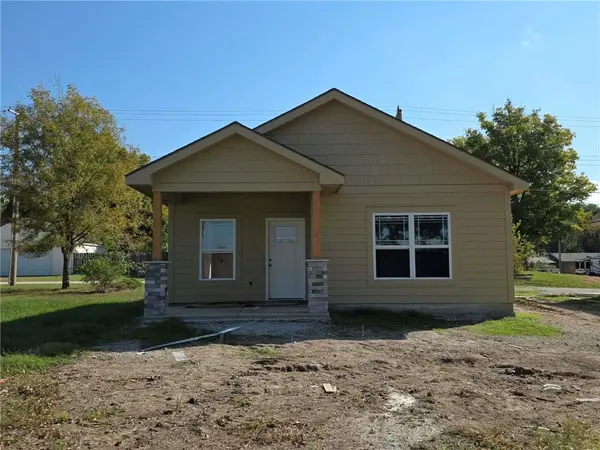 1105 N Main ST, Ottawa, KS 66067