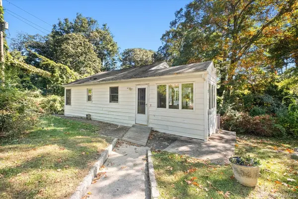 122 Becker ST, Lake Peekskill, NY 10537