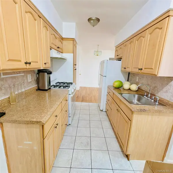 79-10 150th ST, Flushing, NY 11367