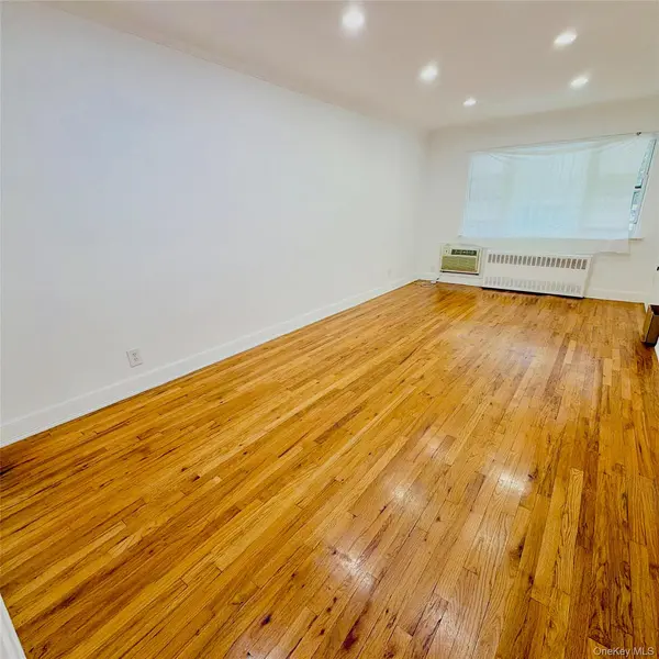 79-10 150th ST, Flushing, NY 11367