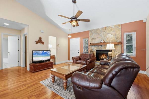 4006 75TH TER E, Sarasota, FL 34243