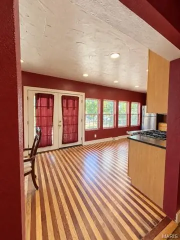 106 E Jefferson AVE, Richland, MO 65556