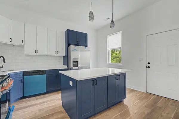 5702 S Wabash AVE, Chicago, IL 60637